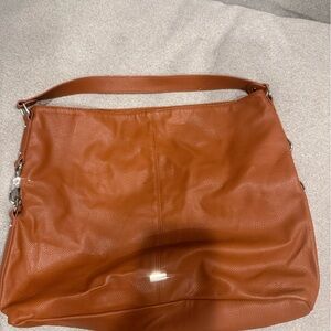 Women's Leather Travel Hobo Bag in Cognac